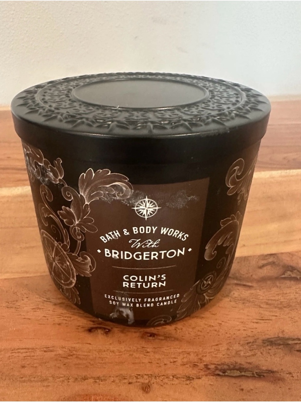 Bath & Body Works: 14.5 Oz 3-Wick Candle: Exclusive Bridgerton Colin’s Return - Picture 2 of 4